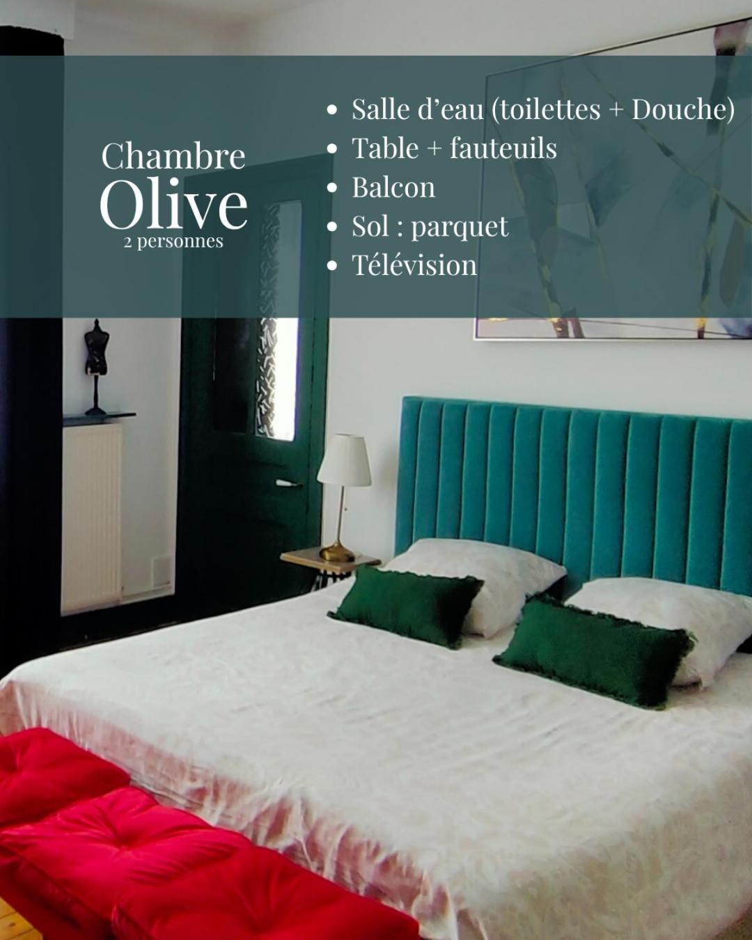 Bed & Breakfast A La Perroy Les Sont Spacieuses Et Les Petit-dejeuners Offerts *